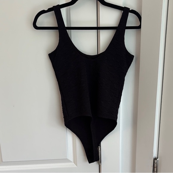 H&M Black Women's Textured Bodysuit - Picture 6 of 7